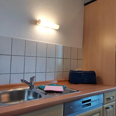 Hallenbad נויהרלינגרזיל