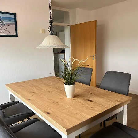 Hallenbad Apartment *
