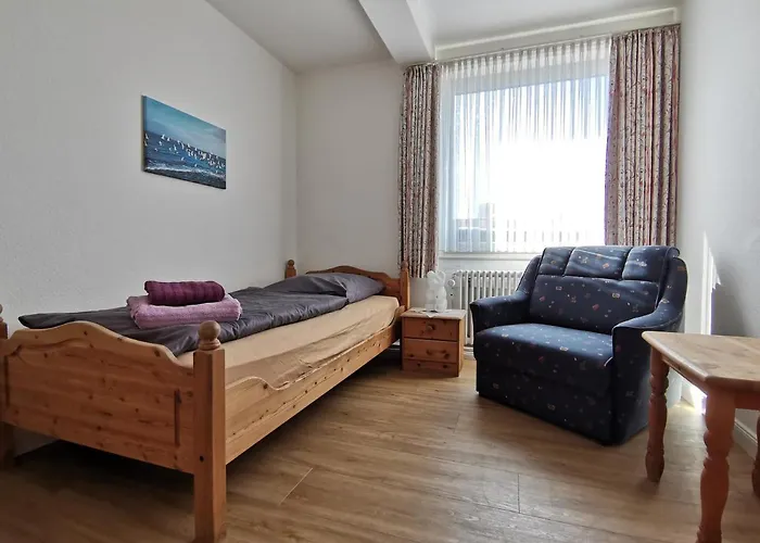 Hallenbad * Neuharlingersiel